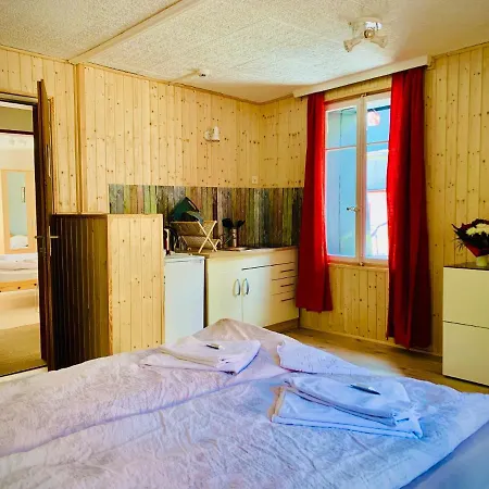 Weisses Roessli Hotel