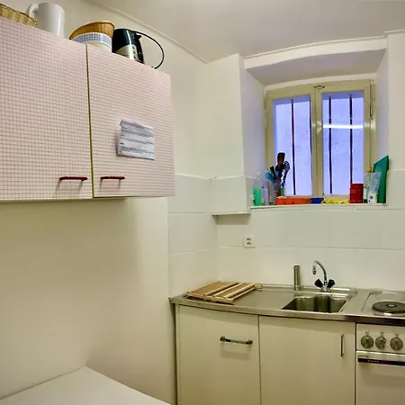 Weisses Roessli Hotel