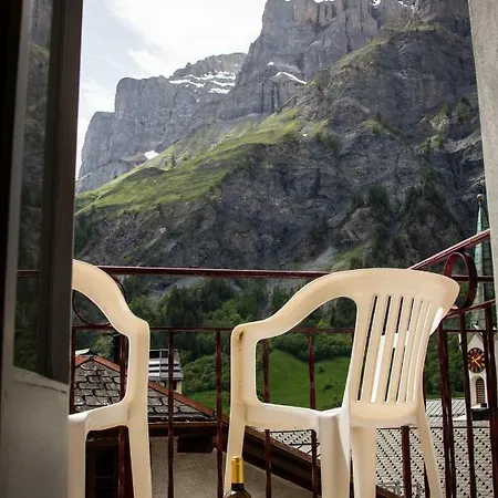 Hotel Weisses Roessli