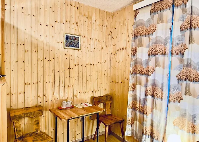 Weisses Roessli לויקרבאד