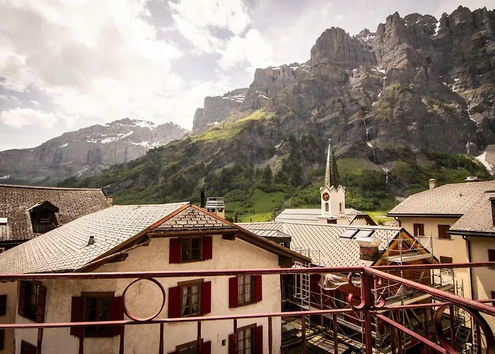 Weisses Roessli מלון