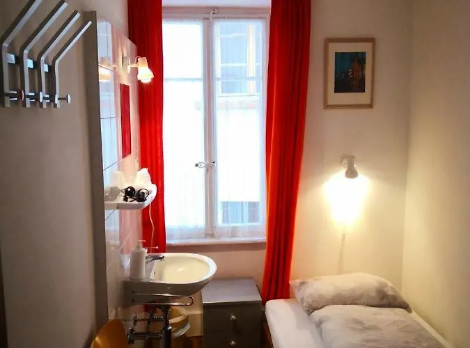 Weisses Roessli 2* לויקרבאד