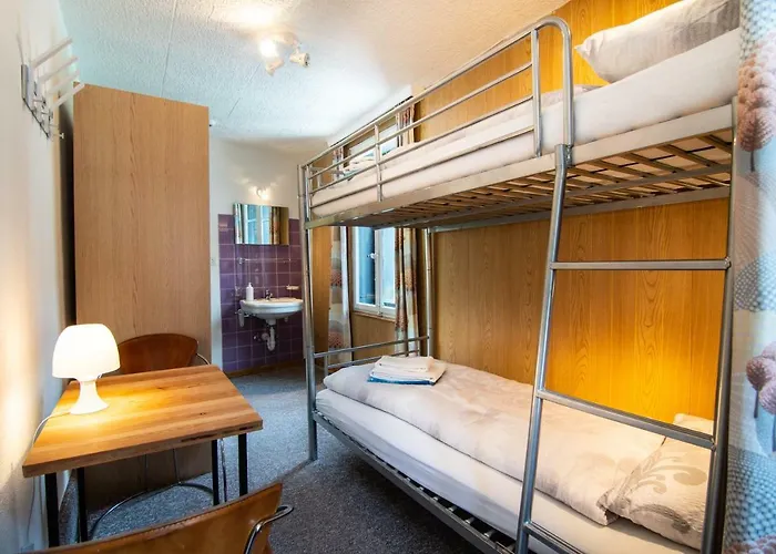 Weisses Roessli Hotel 2*